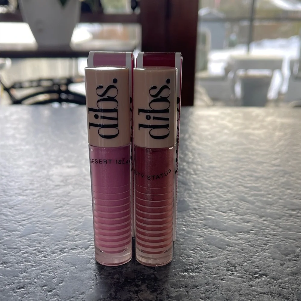 Dibs Beauty Go To Glossy Balm in Rock Candy or MIMS mega shiny pretty gloss